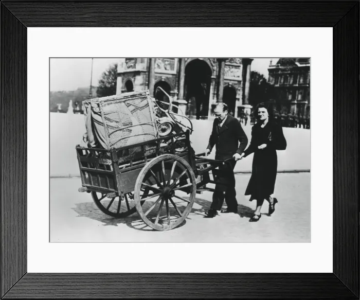 Framed Print : French refugees returning home after the fall of France to the Germans, Paris, July 1940 Framed Print : French refugees returning home after the fall of France to the Germans, Paris, July 1940
