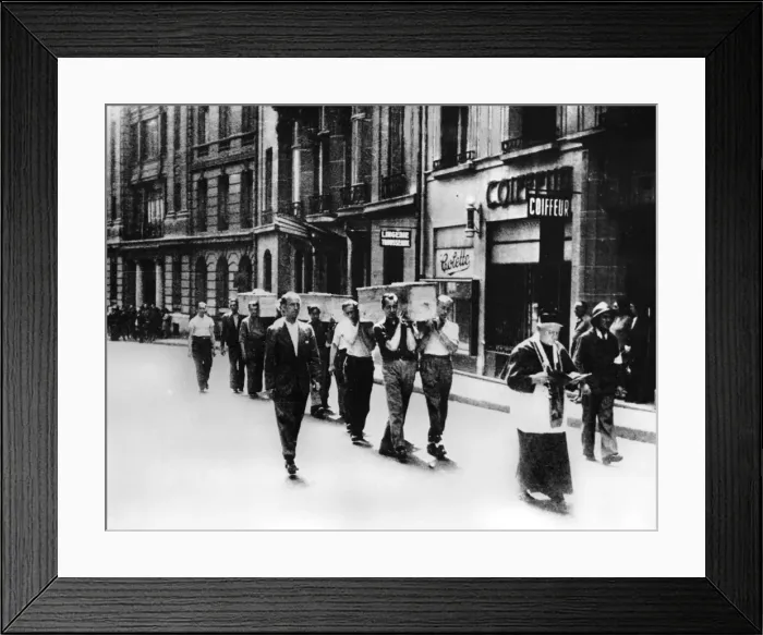 Framed Print : Funeral procession of members of the French Resistance, Paris, 1944 Framed Print : Funeral procession of members of the French Resistance, Paris, 1944