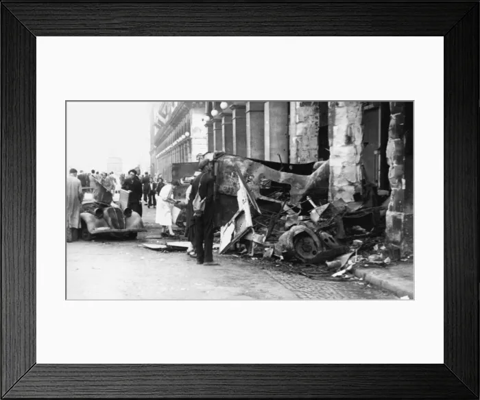 Framed Print : Destoyed vehicle, Rue de Castiglione, liberation of Paris, August 1944 Framed Print : Destoyed vehicle, Rue de Castiglione, liberation of Paris, August 1944