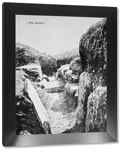 Gallo-Roman water pipeline, excavations of Alesia, July 1906