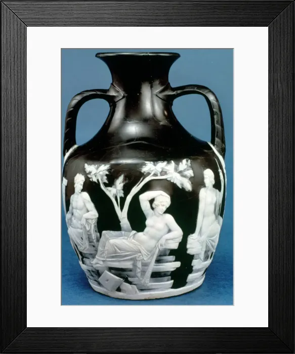 Framed Print : The Portland Vase, c5-25 AD Framed Print : The Portland Vase, c5-25 AD