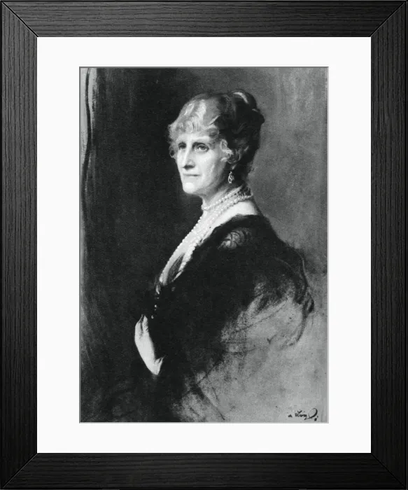 Framed Print : Nina Bowes-Lyon, Countess of Strathmore and Kinghorne, 1937. Artist: Fulop Laszlo Framed Print : Nina Bowes-Lyon, Countess of Strathmore and Kinghorne, 1937. Artist: Fulop Laszlo