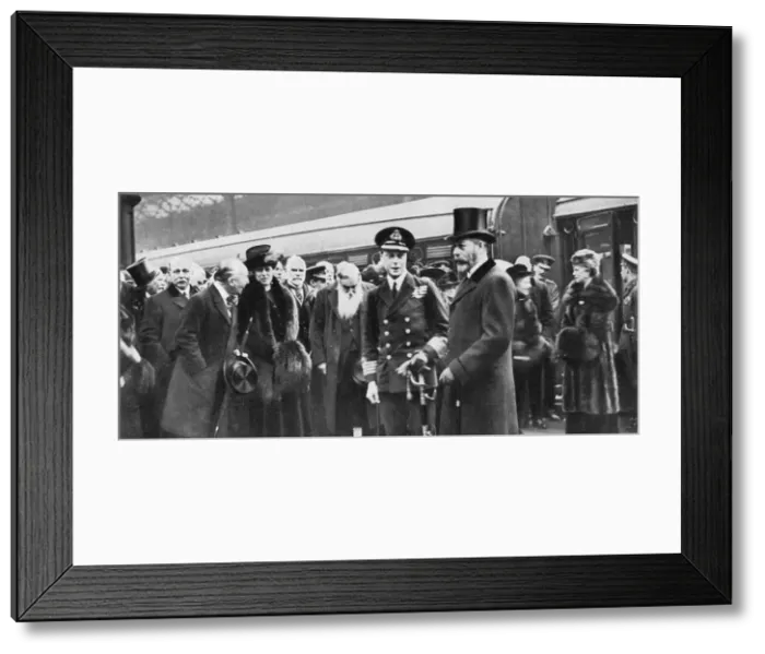 Framed Print : The Prince of Wales on his way to Australia, 1920 Framed Print : The Prince of Wales on his way to Australia, 1920