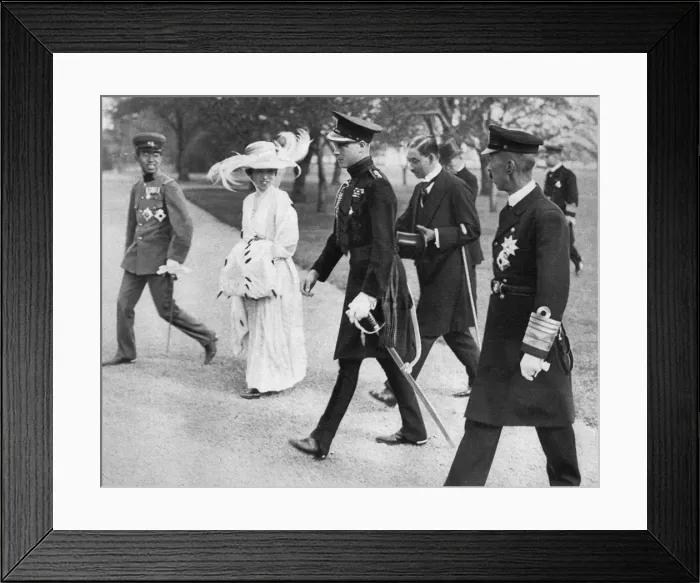 Framed Print : The Prince of Wales with the Empress and Crown Prince of Japan, Tokyo, 1922 Framed Print : The Prince of Wales with the Empress and Crown Prince of Japan, Tokyo, 1922