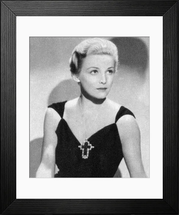 Framed Print : Madeleine Carroll, British film actress, 1934-1935 Framed Print : Madeleine Carroll, British film actress, 1934-1935