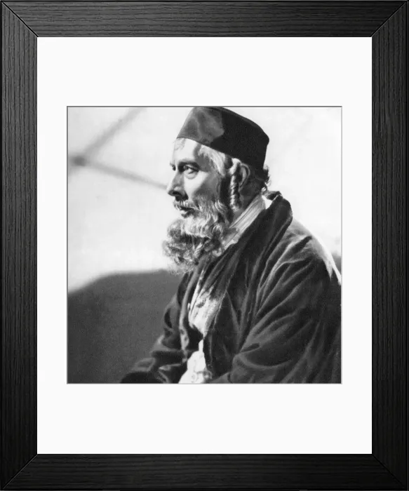 Framed Print : George Arliss, British actor, 1934-1935 Framed Print : George Arliss, British actor, 1934-1935