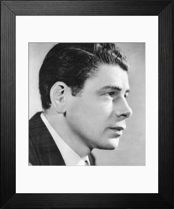 Framed Print : Paul Muni, American film actor, 1934-1935 Framed Print : Paul Muni, American film actor, 1934-1935