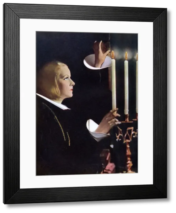 Framed Print : Greta Garbo, Swedish actress, 1934-1935 Framed Print : Greta Garbo, Swedish actress, 1934-1935