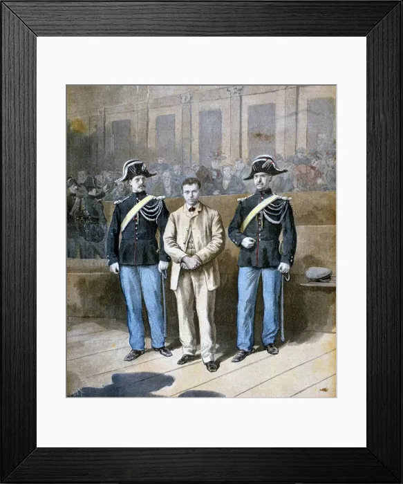 Framed Print : Trial of Sante Jeronimo Caserio, Italian anarchist and assassin, 1894. Artist: Frederic Lix Framed Print : Trial of Sante Jeronimo Caserio, Italian anarchist and assassin, 1894. Artist: Frederic Lix