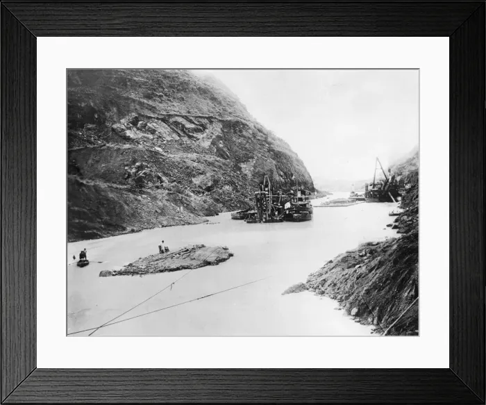Framed Print : Building of the Panama Canal, Panama, late 19th-early 20th century Framed Print : Building of the Panama Canal, Panama, late 19th-early 20th century