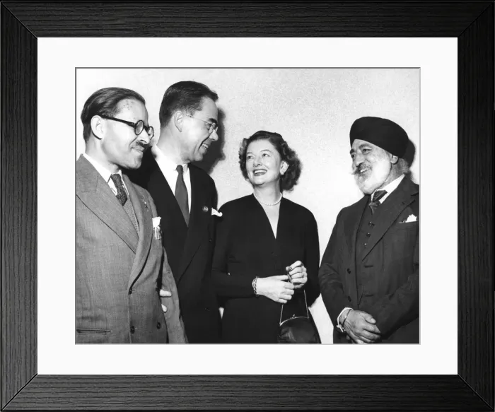 Framed Print : UNESCO general conference meets in Paris, November 1952 Framed Print : UNESCO general conference meets in Paris, November 1952