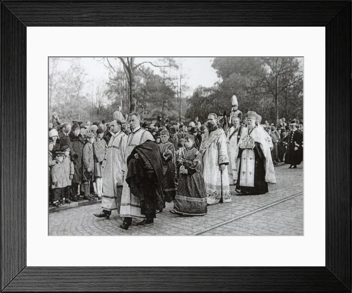 Framed Print : Funeral of Tsarina Maria Fyodorovna of Russia, Roskilde, Denmark, 19 October 1928 Framed Print : Funeral of Tsarina Maria Fyodorovna of Russia, Roskilde, Denmark, 19 October 1928