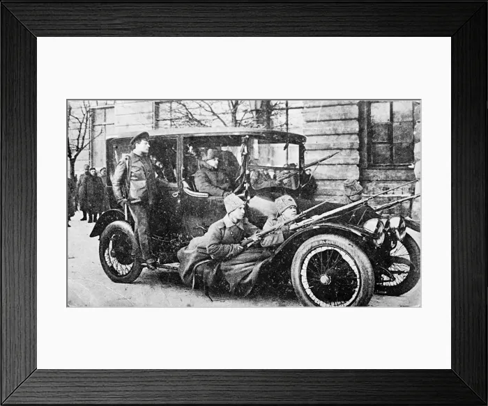 Framed Print : Revolutionary Guards in Petrograd, Russia, Russian Revolution, 1917 Framed Print : Revolutionary Guards in Petrograd, Russia, Russian Revolution, 1917