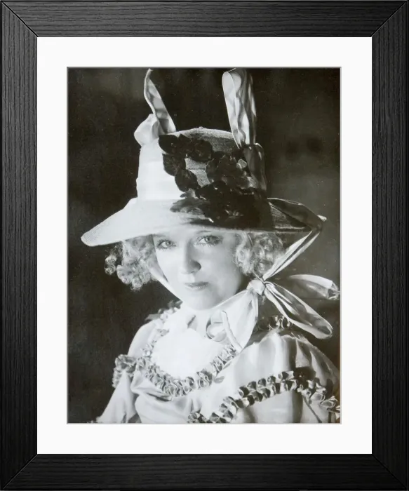 Framed Print : Mariya Babanova, Russian actress, 1923 Framed Print : Mariya Babanova, Russian actress, 1923