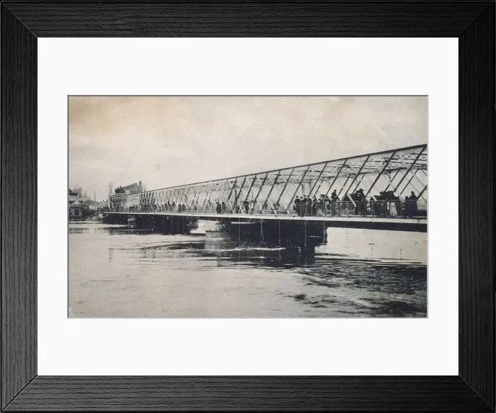 Framed Print : The Borodinsky bridge during the flood of April 1908, Moscow, Russia Framed Print : The Borodinsky bridge during the flood of April 1908, Moscow, Russia