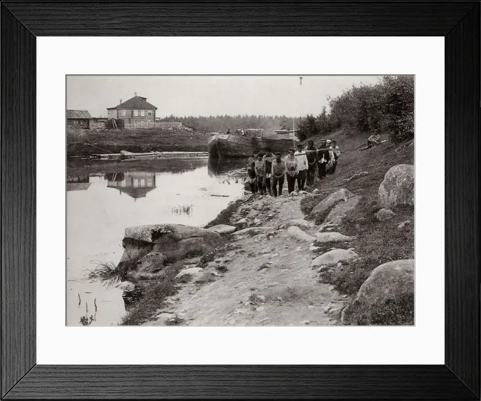 Framed Print : Barge haulers on the Volga, Russia, c1895