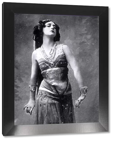 Tamara Karsavina, Russian ballerina, 1911