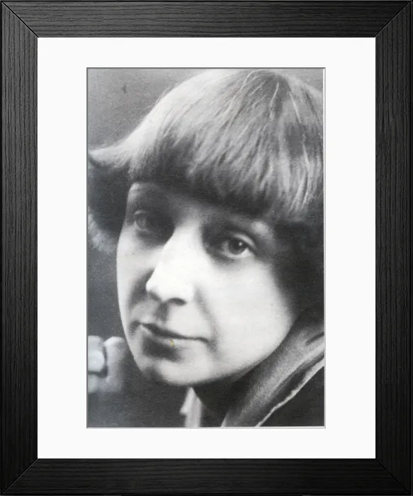 Framed Print : Marina Tsvetaeva, 1925 Framed Print : Marina Tsvetaeva, 1925