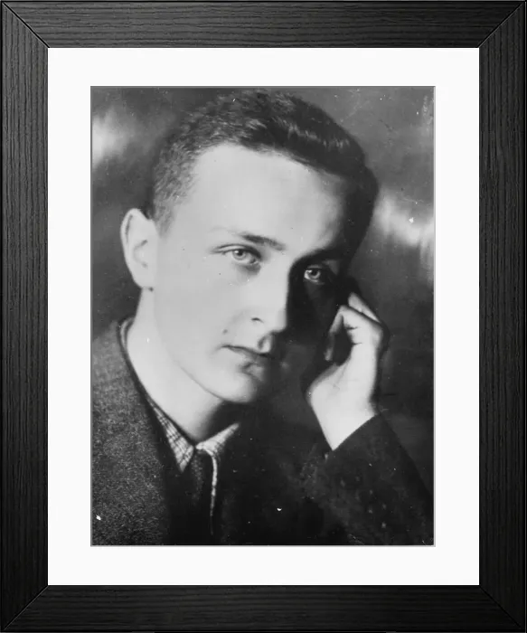 Framed Print : Georgy Efron, 1940 Framed Print : Georgy Efron, 1940