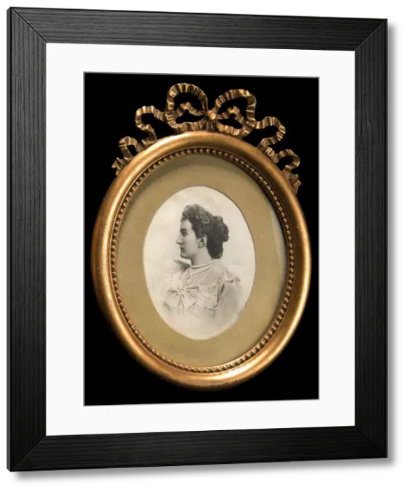 Framed Print : Portrait of Grand Duchess Militza Nikolaevna of Russia (1866-1951) Framed Print : Portrait of Grand Duchess Militza Nikolaevna of Russia (1866-1951)