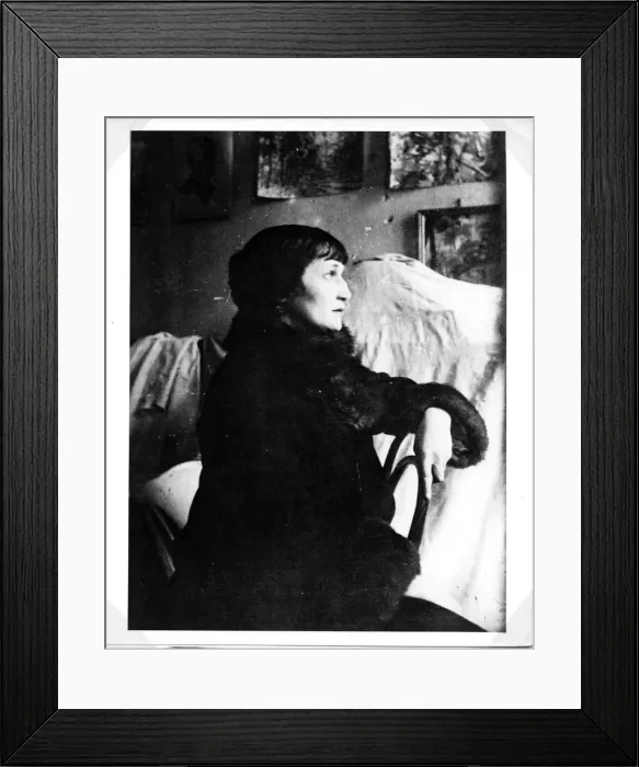 Framed Print : Portrait of the Poetess Anna Akhmatova (1889-1966), End 1920s Framed Print : Portrait of the Poetess Anna Akhmatova (1889-1966), End 1920s