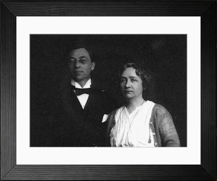 Framed Print : Wassily Kandinsky and Gabriele Muenter, 1916 Framed Print : Wassily Kandinsky and Gabriele Muenter, 1916