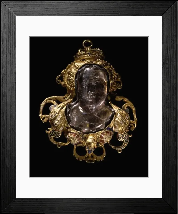 Framed Print : Cameo with Bust of Diane de Poitiers (1499-1566), 16th century. Artist: Anonymous Framed Print : Cameo with Bust of Diane de Poitiers (1499-1566), 16th century. Artist: Anonymous