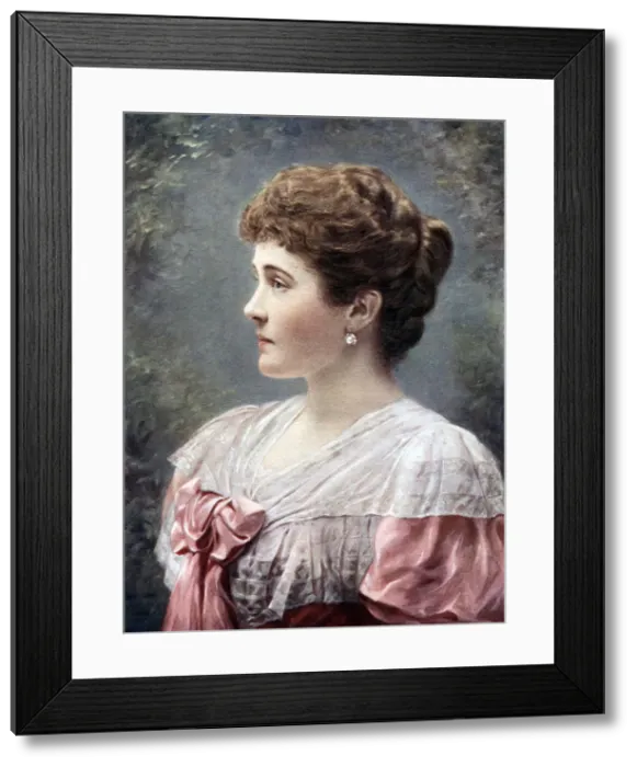 Framed Print : Princess Louise Margaret, Duchess of Connaught, late 19th-early 20th century. Artist: Mendelssohn Framed Print : Princess Louise Margaret, Duchess of Connaught, late 19th-early 20th century. Artist: Mendelssohn