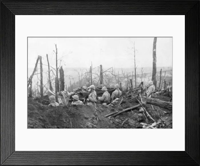 Framed Print : French soldiers overlooking German positions, Battle of Malmaison, 1917 Framed Print : French soldiers overlooking German positions, Battle of Malmaison, 1917