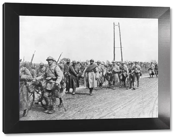 French infantry regiment returning from the front, 30 March 1918