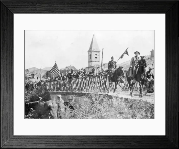 Framed Print : American soldiers entering the village of Nonsard, near Saint-Mihiel, France, 12-15 September 1918 Framed Print : American soldiers entering the village of Nonsard, near Saint-Mihiel, France, 12-15 September 1918