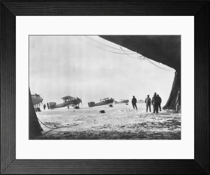 Framed Print : Departure of French Breguet planes for a reconnaissance mission during winter, 1914-1918 Framed Print : Departure of French Breguet planes for a reconnaissance mission during winter, 1914-1918
