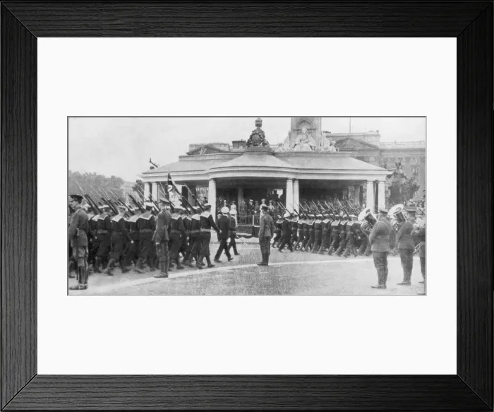 Framed Print : Victory parade passing the Victoria Memorial and Buckingham Palace, London, 19 July, 1919 Framed Print : Victory parade passing the Victoria Memorial and Buckingham Palace, London, 19 July, 1919