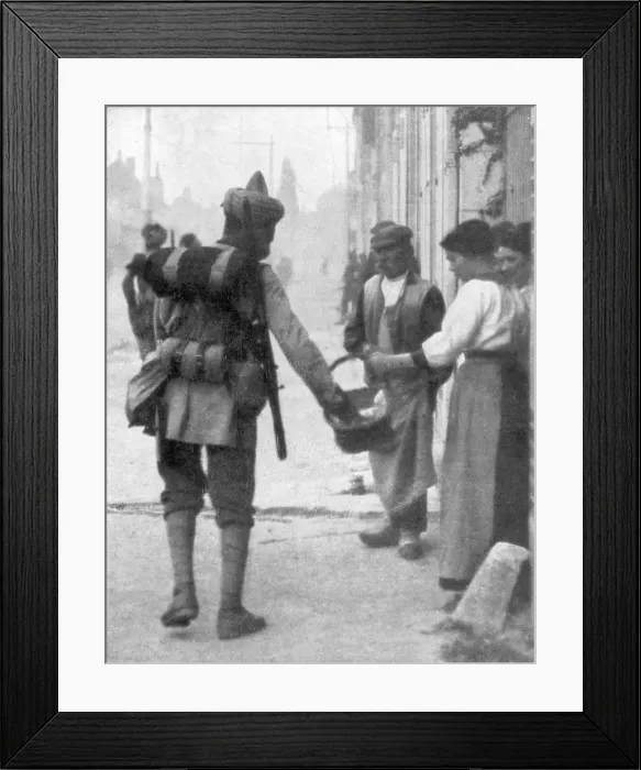 Framed Print : A Soldier from the British Indian Army, France, c1915 Framed Print : A Soldier from the British Indian Army, France, c1915