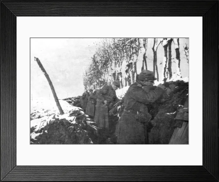 Framed Print : A trench full of reserve infantry, Pas-de-Calais, France, winter, 1915 Framed Print : A trench full of reserve infantry, Pas-de-Calais, France, winter, 1915