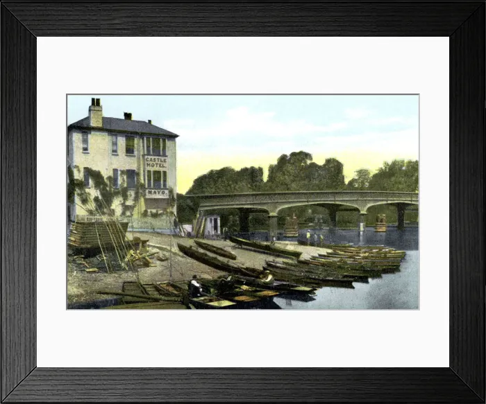 Framed Print : Hampton Court Bridge, London, 20th Century