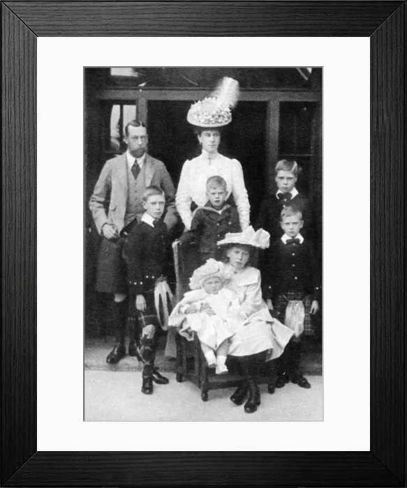 Framed Print : The Prince and Princess of Wales and their children, Abergeldie, Scotland, 1906 Framed Print : The Prince and Princess of Wales and their children, Abergeldie, Scotland, 1906