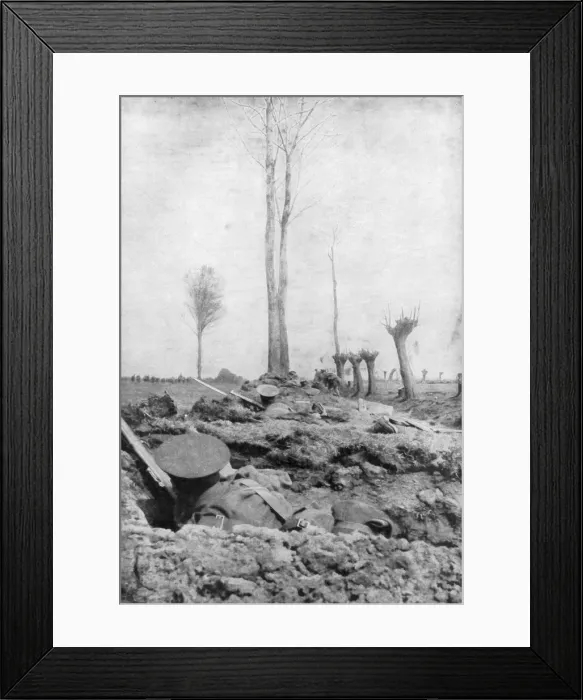 Framed Print : The Kings Regiment (Liverpool), Second Battle of Ypres, Belgium, 22 April-25 May 1915