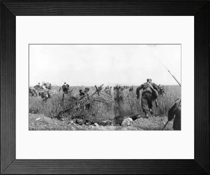 Framed Print : Charge by a regiment of French Zouaves on the plateau of Touvent, Artois, France, 7 June 1915 Framed Print : Charge by a regiment of French Zouaves on the plateau of Touvent, Artois, France, 7 June 1915
