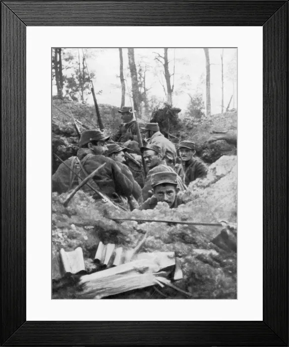 Framed Print : French troops in the trench system of Calonne, France, July 1915 Framed Print : French troops in the trench system of Calonne, France, July 1915