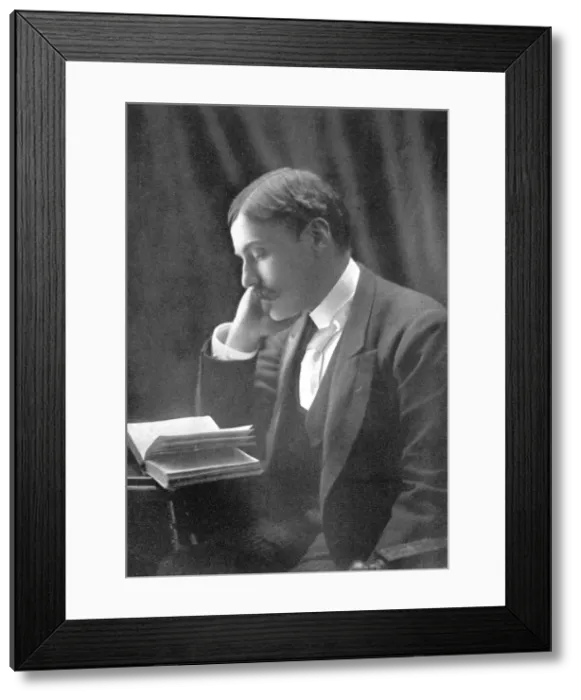 Framed Print : Maarten Maartens, Dutch author, 1914. Artist: Mendelssohn Framed Print : Maarten Maartens, Dutch author, 1914. Artist: Mendelssohn