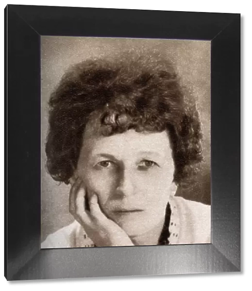 Beulah Marie Dix, American screen writer, 1933