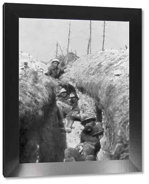 Stretcher-bearers in a trench, south of Cornillet, First World War, 20 May 1917