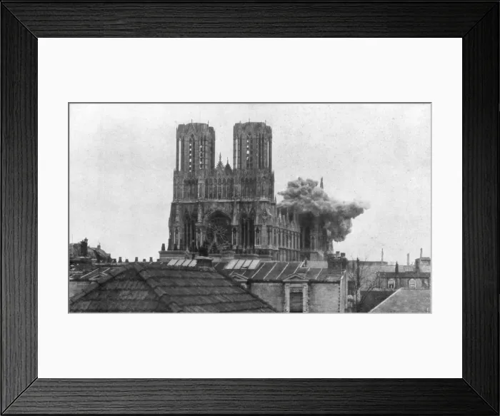 Framed Print : Cathedral of Reims, First World War, 19 April 1917 Framed Print : Cathedral of Reims, First World War, 19 April 1917