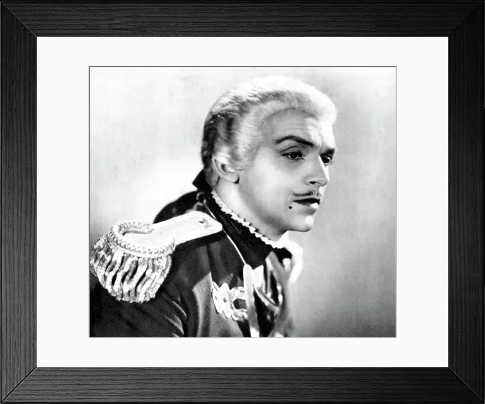 Framed Print : Douglas Fairbanks Jr, American actor, 1934-1935 Framed Print : Douglas Fairbanks Jr, American actor, 1934-1935