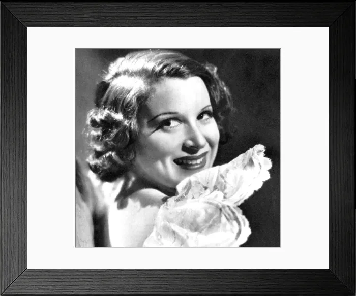 Framed Print : Kitty Carlisle Hart, American actress, 1934-1935 Framed Print : Kitty Carlisle Hart, American actress, 1934-1935