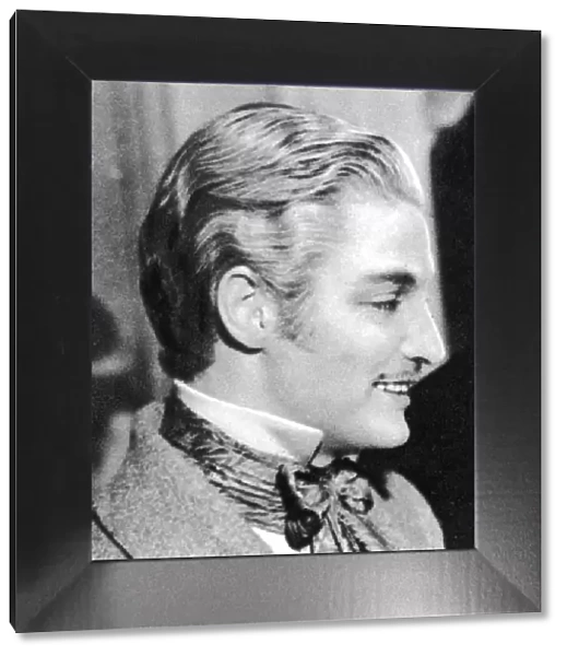 Robert Donat, English actor, 1934-1935