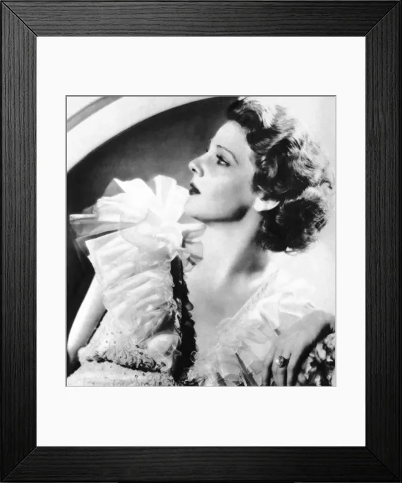 Framed Print : Elissa Landi, Italian born actress, 1934-1935 Framed Print : Elissa Landi, Italian born actress, 1934-1935
