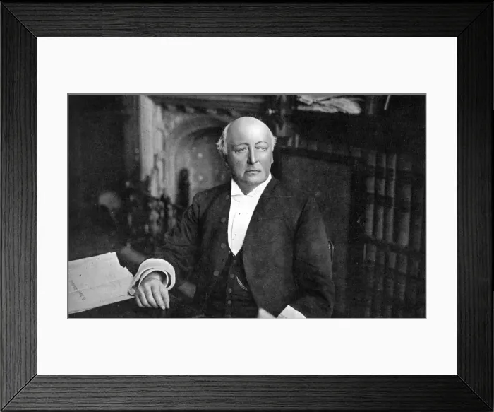 Framed Print : William Court Gully, Speaker of the House of Commons, c1905 Framed Print : William Court Gully, Speaker of the House of Commons, c1905