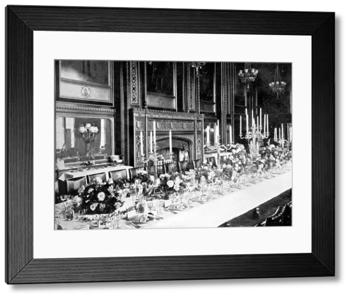 Framed Print : The Speakers State Dining Room, House of Commons, Westminster, London, c1905 Framed Print : The Speakers State Dining Room, House of Commons, Westminster, London, c1905